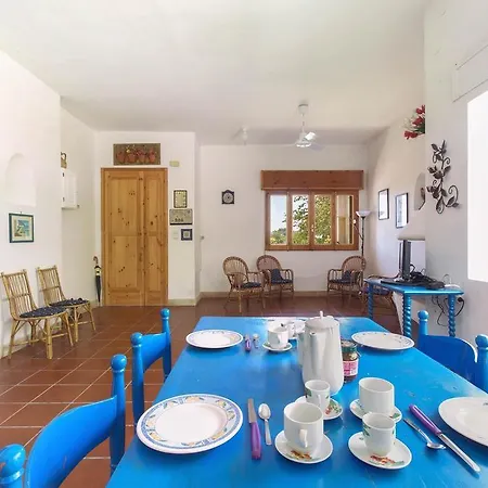 Liliana Villa
